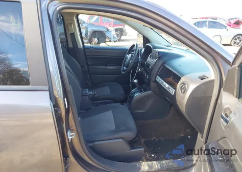 2016 Jeep Compass Sport z USA, uszkodzony, nr VIN 1C4NJCBA9GD641600